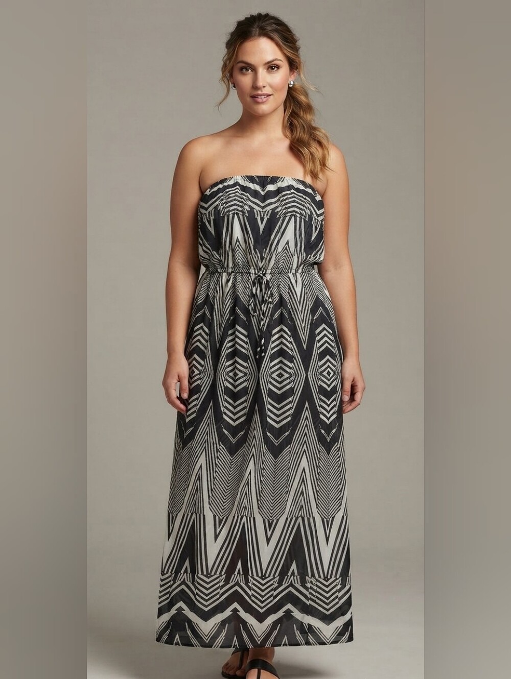 BeBop Black and White Geometric Strapless Maxi Dress Size Medium Resortwear